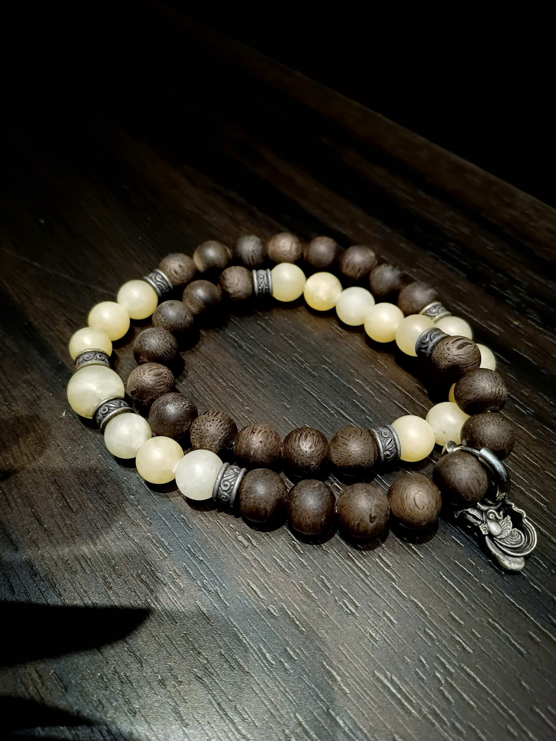 Mộc Vân (L) – ảnh chính